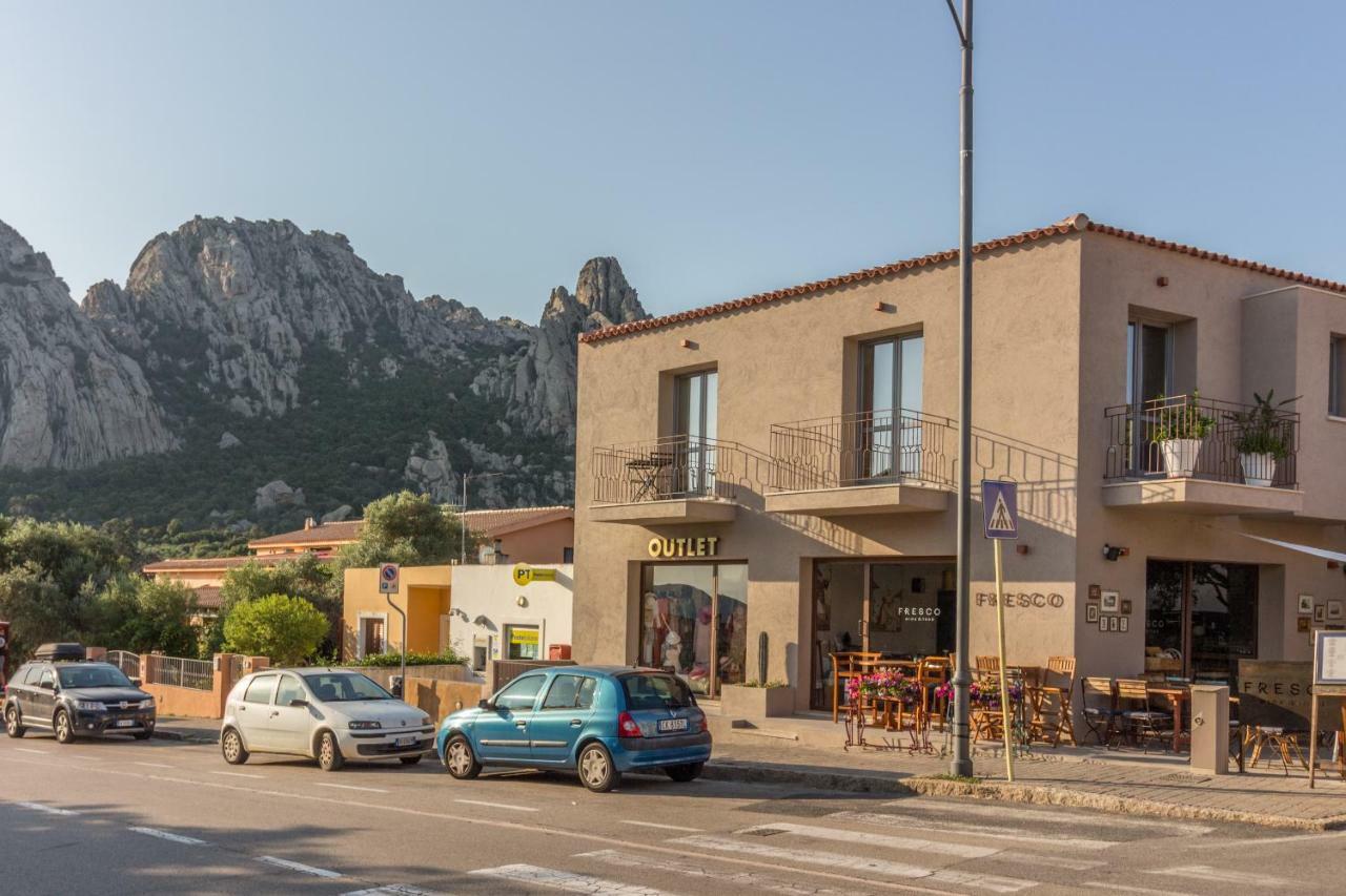 Petra Sarda Apartman San Pantaleo Kültér fotó