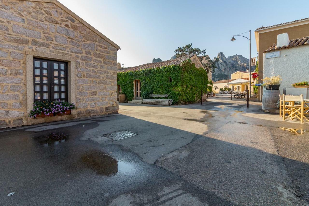 Petra Sarda Apartman San Pantaleo Kültér fotó